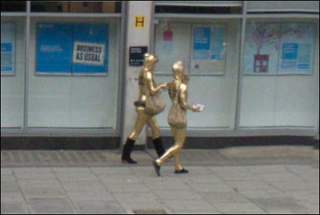 Illustration for article titled Brits Surprised By Candids On Google Street View, Force Image Take-downs